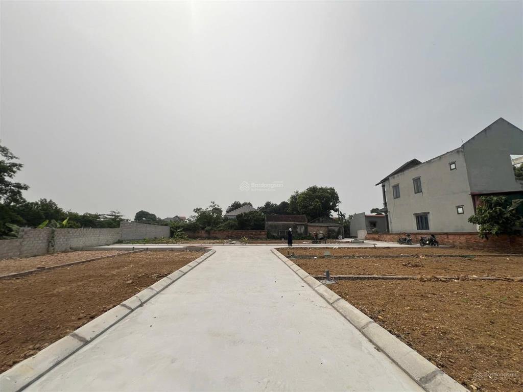 Gia đình em cần bán gấp mảnh đất 82m giá 1.25 tỷ mặt tiền 6m full thổ