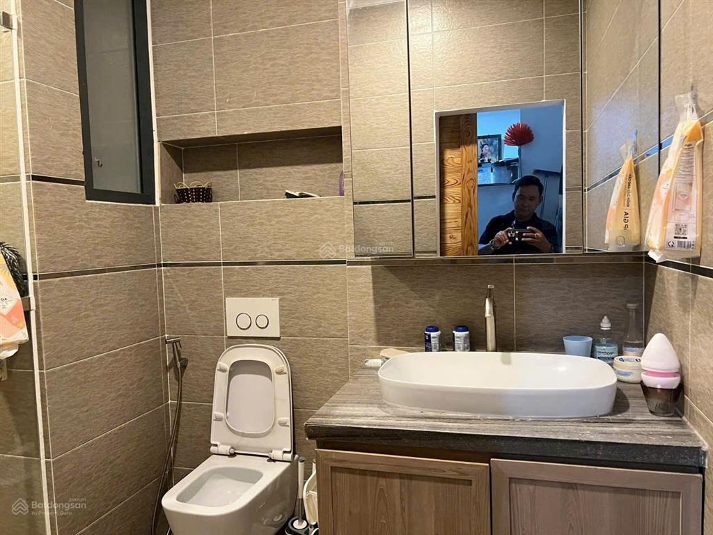Bán tòa nhà vị trí đẹp  ngay sau lưng tạ hiện & trương văn bang  bán nhanh giá rẻ