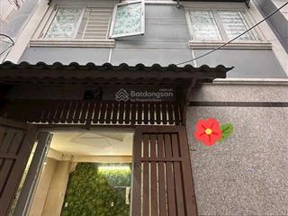 Ngang bề thế 6m  3 tầng btct  sát mt phan văn trị  q5 chỉ 5.xx tỷ. tl chính chủ