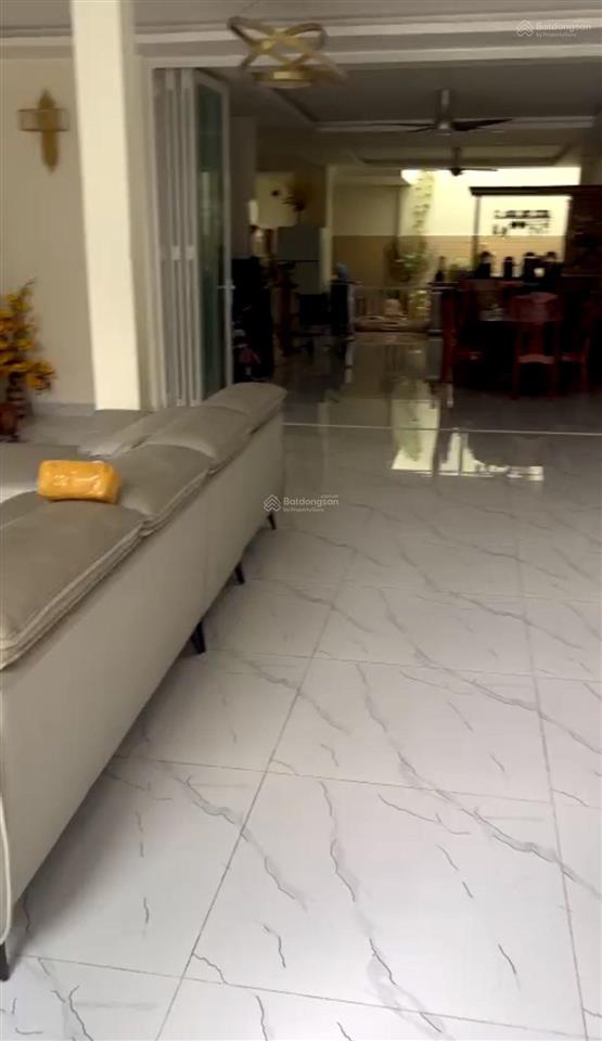 Siêu biệt thự 200m2 mt khu vip bầu cát phường 14  tân bình. chỉ 40 tỷ.