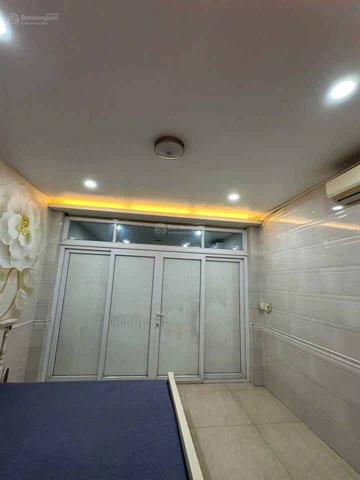 Bán gấp mt chợ tân bình  lý thường kiệt  6 tầng  có thang máy+ hợp kd thời trang, cty, 68 tỷ.