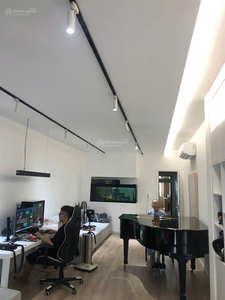 Bán gấp mt chợ tân bình  lý thường kiệt  6 tầng  có thang máy+ hợp kd thời trang, cty, 68 tỷ.