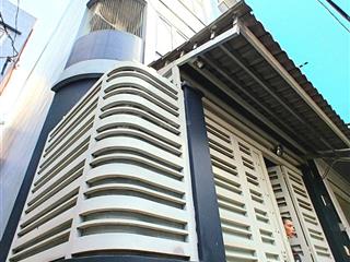 Định cư bán gấp nhà siêu đẹp chính chủ xây tâm huyết, 5 tầng sát mt cmt8  ngay metro. 11.x tỷ. tl.