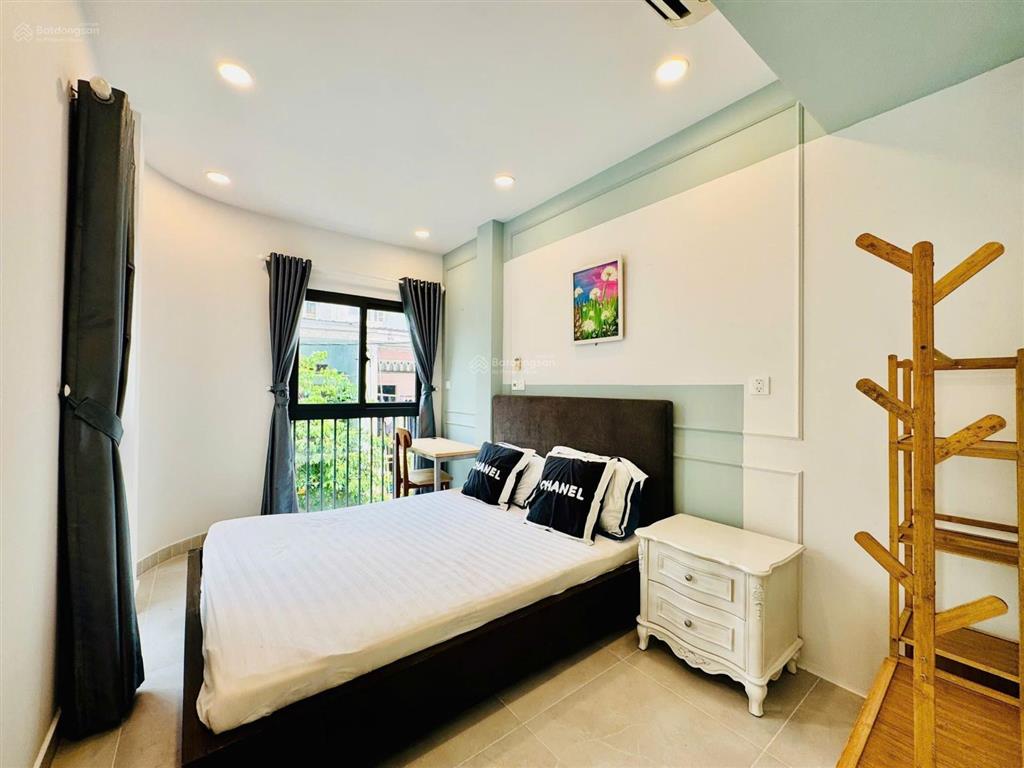 Chỉ 8 tỷ nhỉnh có ngay siêu phẩm 2mt hẻm phố tây bùi viện  q1  thông cống quỳnh  thu 240tr/năm