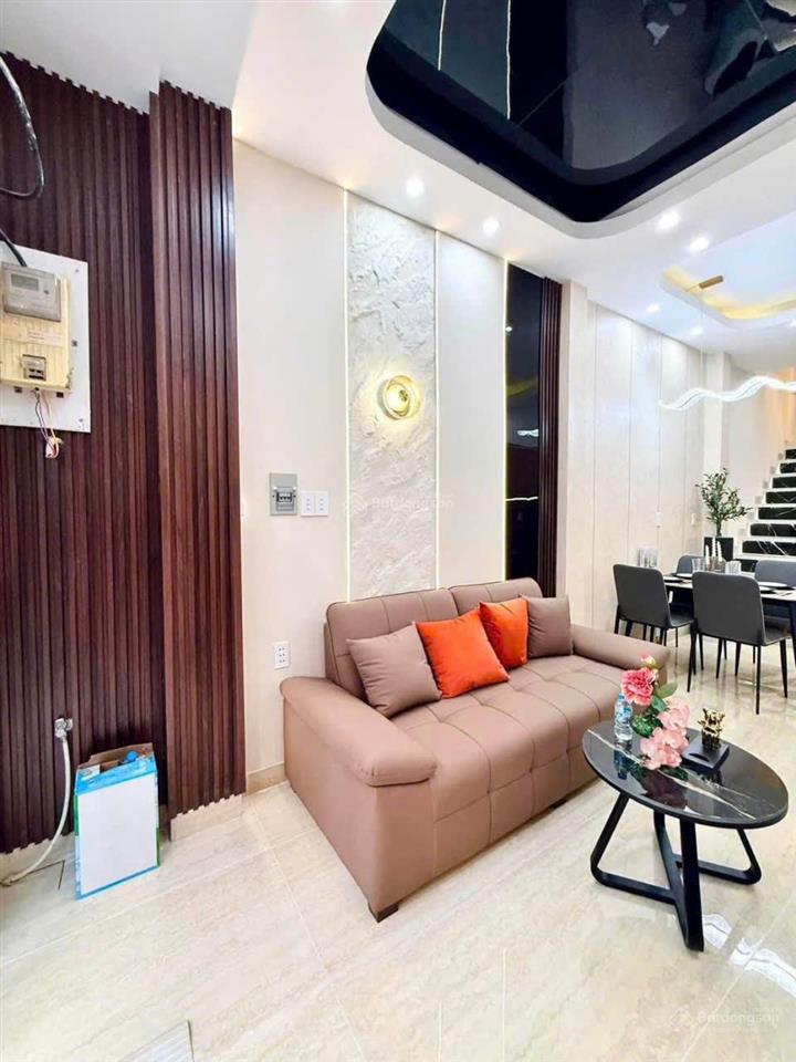 Bán gấp nhà hxh nguyễn đình chiểu  cx đô thành  q3  full nội thất  4 tầng btct. chỉ 9 tỷ hơn.