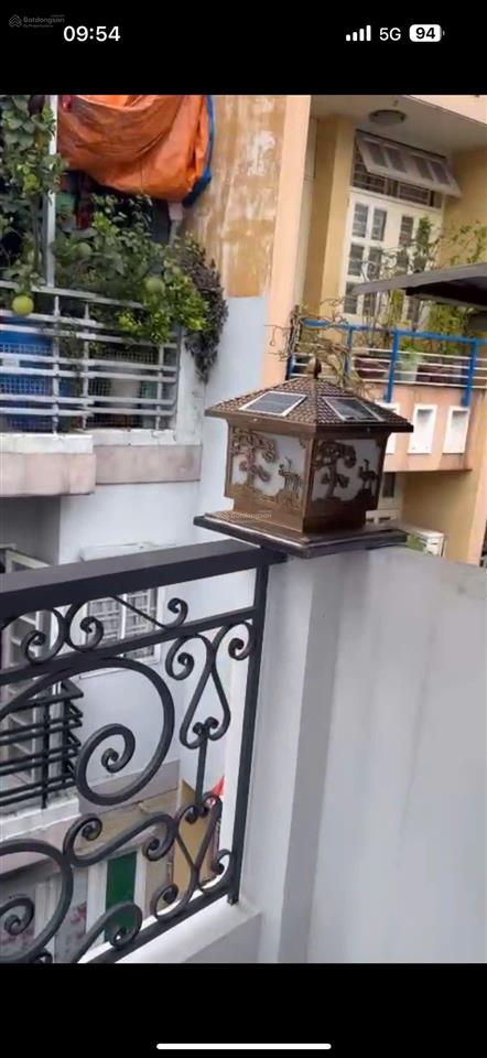 Quá hiếm  5pn  4 tầng  gần trần hưng đạo, q1  tiện làm air bnb  gđ đông. chỉ 6.6 tỷ. tl chủ
