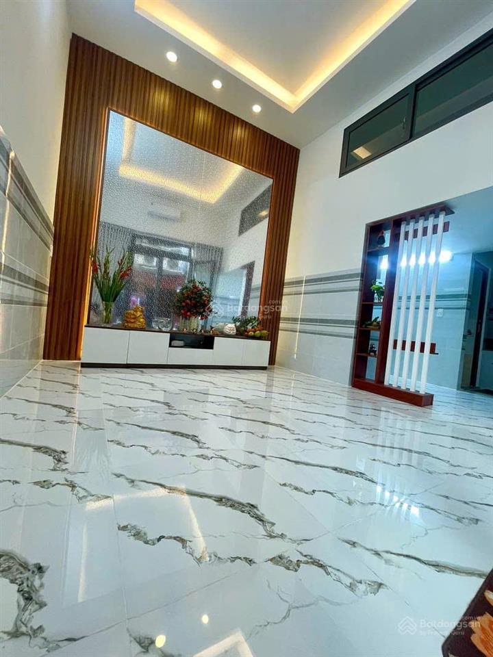 Bán nhanh siêu phẩm ngang bề thế 7.25m  3pn  thu 25tr/tháng ngay đề thám  bùi viện. chỉ 8.5 tỷ.