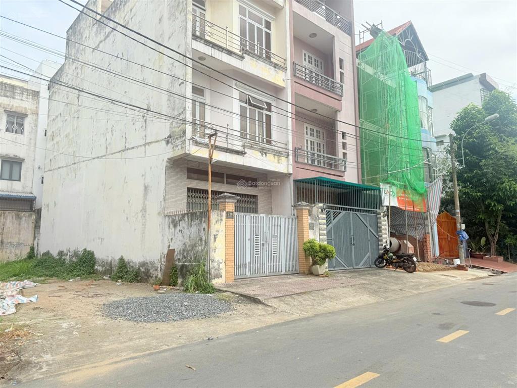 Ngộp bán đất khu mười mẫu, dt 100m² (5x20) vuông vức hướng nam, đường 12m vỉa hè giá ngộp 11,5 tỷ