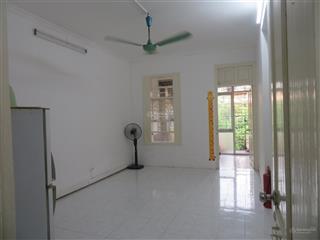 Cho thuê căn hộ nhà tập thể b6, tầng 3, 30 m2, khu tập thể kim liên, hà nội, 6 triệu/tháng