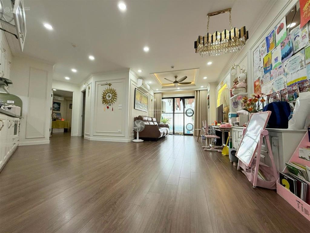 Chính chủ bán căn hộ chung cư sky central, định công, 7,95 tỷ, 109m2, giá cực chất