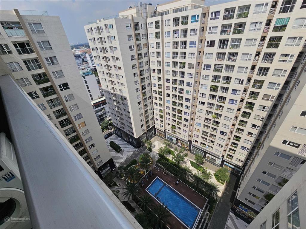 Bán officetel  sky center  70m2, 5 tỷ 1 nhận nhà
