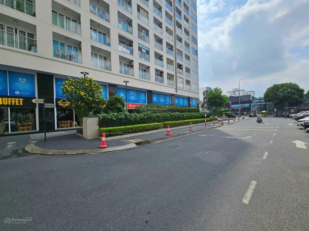 Bán officetel  sky center  70m2, 5 tỷ 1 nhận nhà