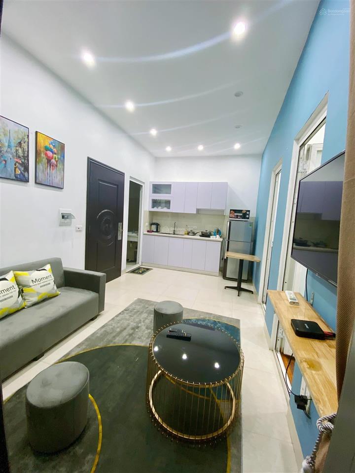 Chính chủ cho thuê căn hộ 2 phòng ngủ, có ban công  0946 638 ***