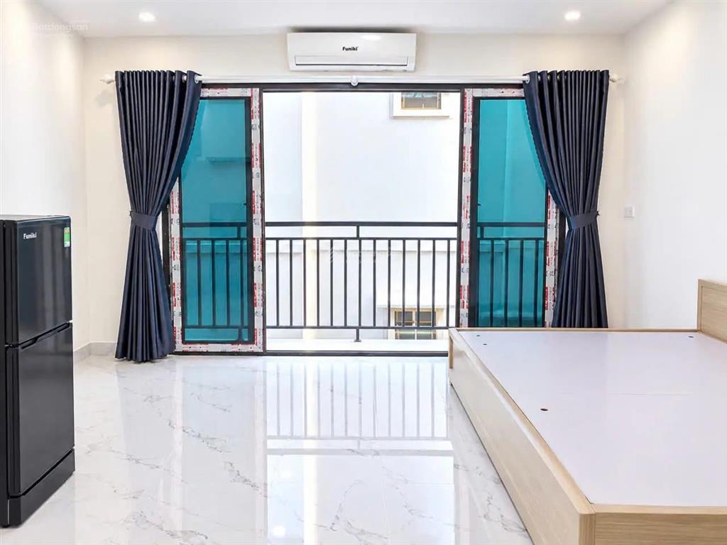 Cho thuê ccmn giá rẻ phố an dương, máy giặt riêng, ban công, cửa sổ thoáng!
