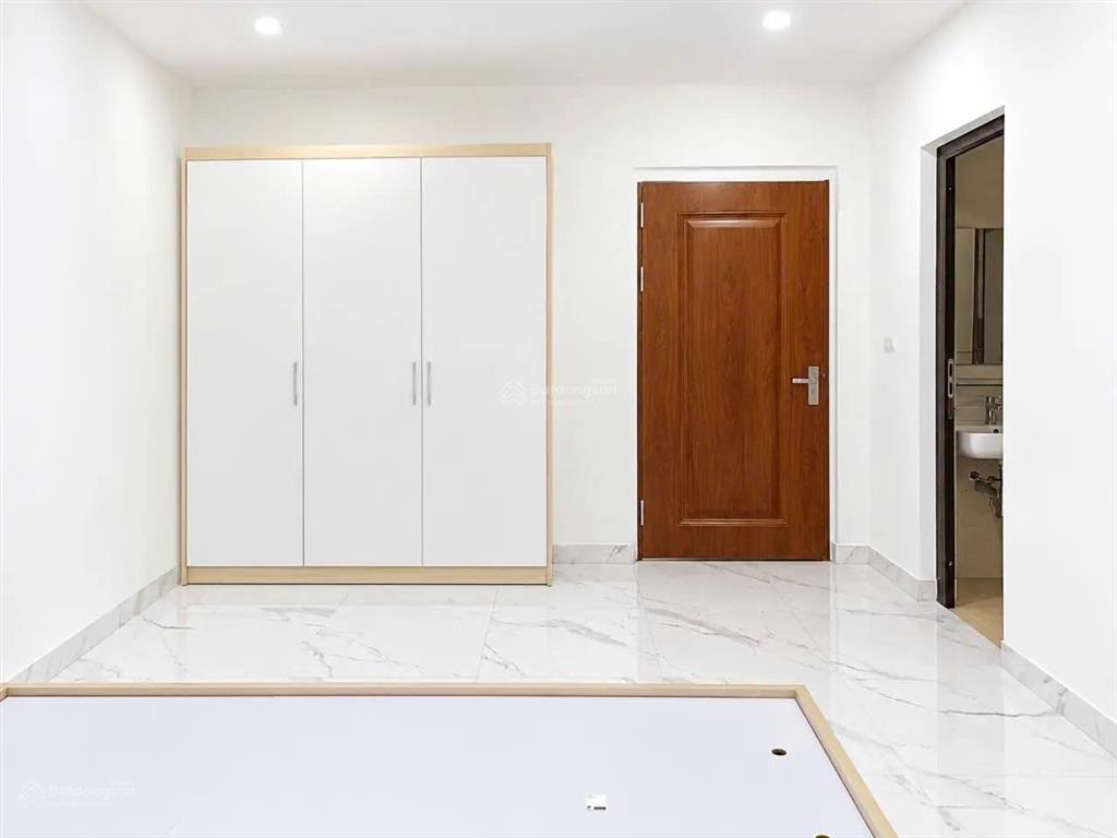 Cho thuê ccmn giá rẻ phố an dương, máy giặt riêng, ban công, cửa sổ thoáng!