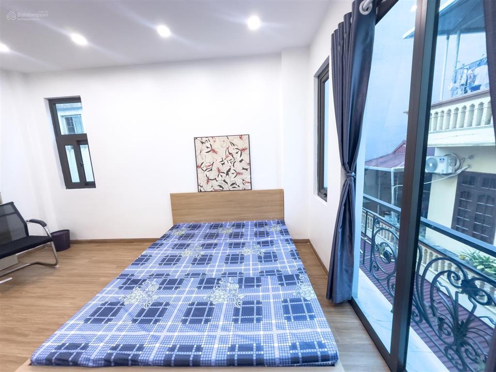 Cho thuê phòng trọ tại 35a tứ liên, giá tốt 4,5 triệu, 25m2