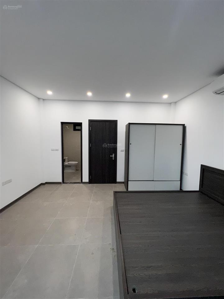 Hot deal 2026 cho thuê căn hộ ngõ 35 tứ liên, nhà mới 100%, dt 25m2.  0946 638 ***