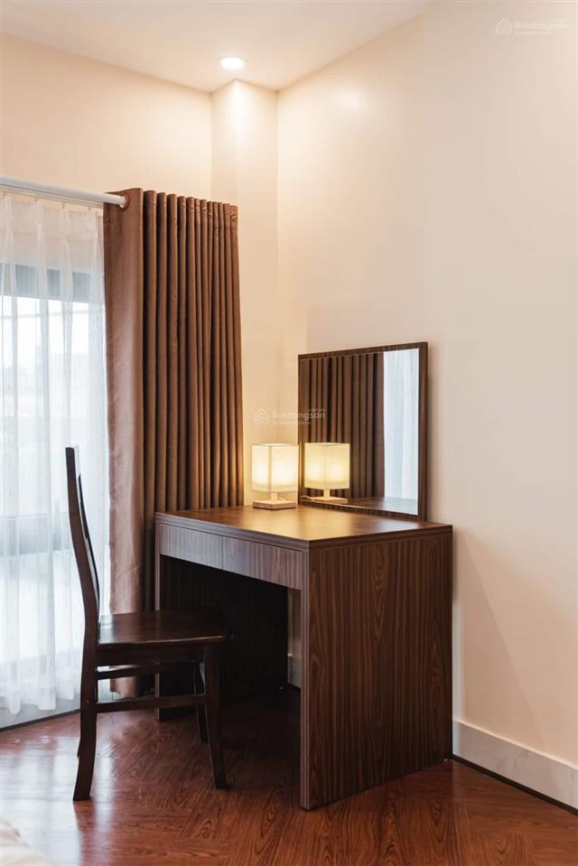Cho thuê căn hộ 2pn full nội thất tại 225 âu cơ, tây hồ, không gian rộng rãi