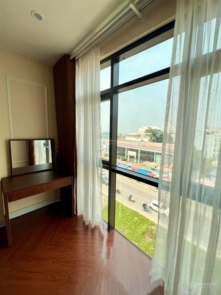 Cho thuê căn hộ 2pn full nội thất tại 225 âu cơ, tây hồ, không gian rộng rãi
