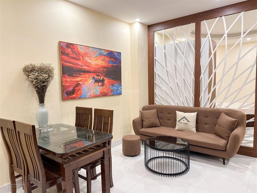 Cho thuê căn hộ 2pn full nội thất tại 225 âu cơ, tây hồ, không gian rộng rãi