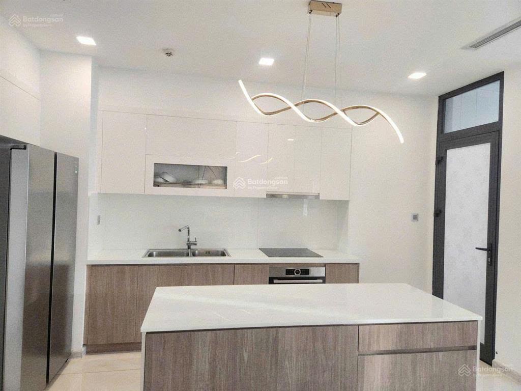 Ch 2pn vinhomes golden river view sông, nội thất đẹp