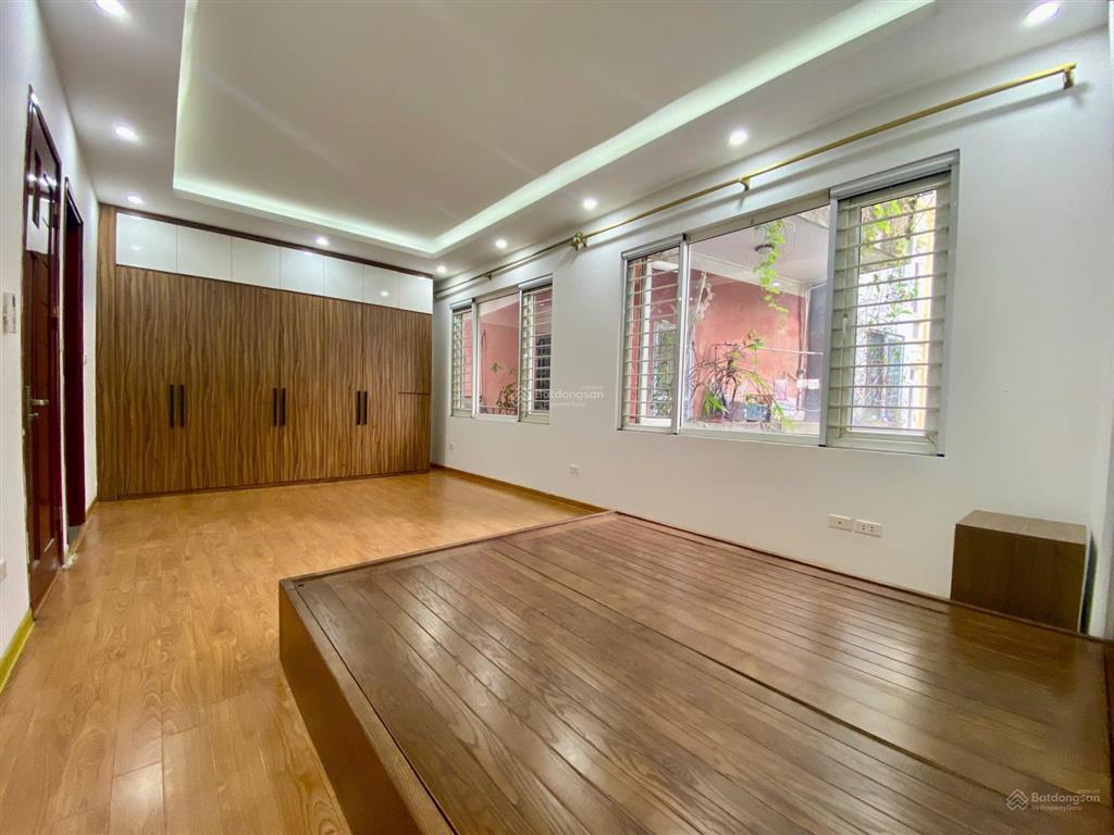 Bán nhà hồ bồ đề ngay trường cấp 1 bồ đề ở ngay 40m | mt 6m 9,85 tỷ (thương lượng)