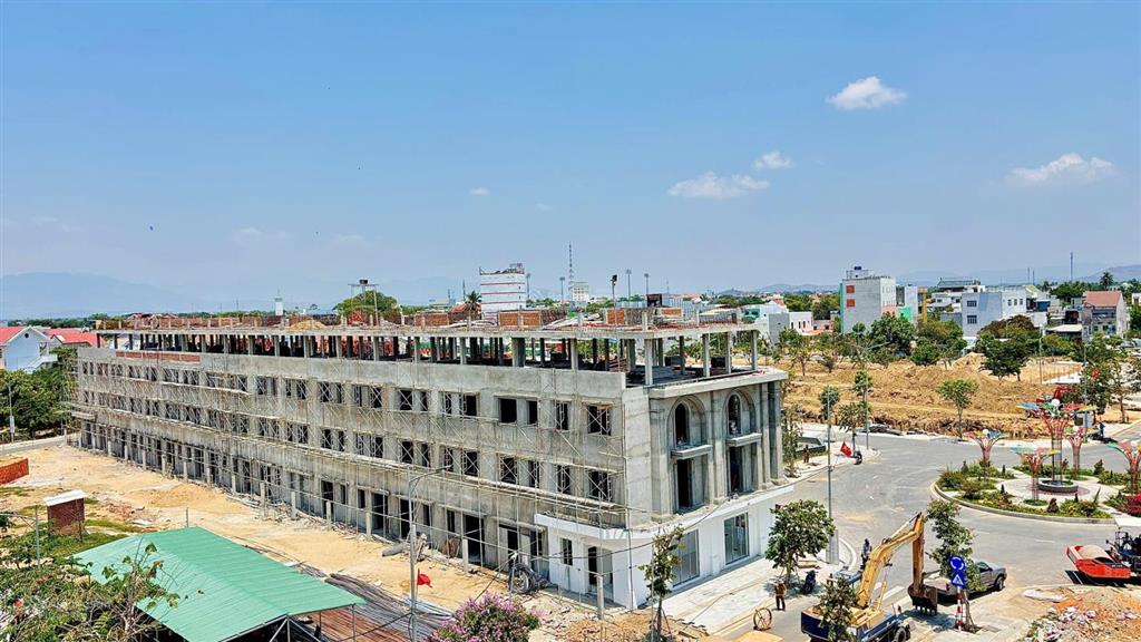 4 tỷ sở hữu nhà phố 5 tầng trung tâm phan rang. chiết khấu lên đến 12 %