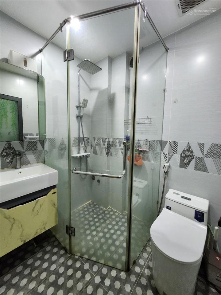 Bán nhà riêng 3 tầng, huỳnh tịnh của, p. võ thị sáu, q. 3. diện tích sử dụng 96,9m2. giá 5,4 tỷ