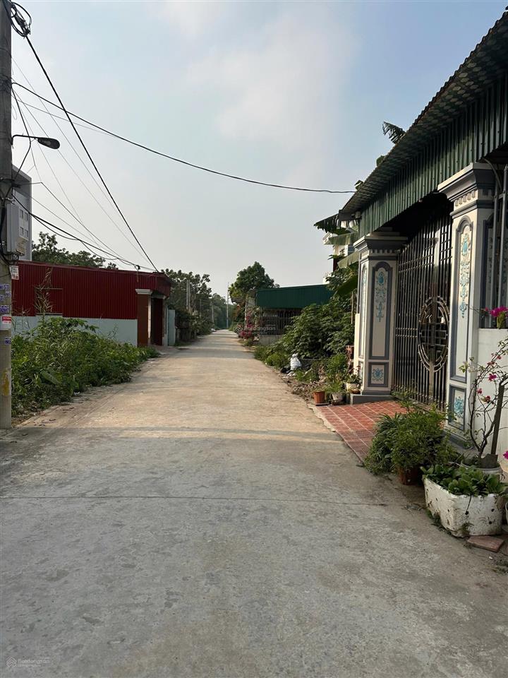 Chính chủ bán gấp lô đất trung tâm thị trấn thường tín, cạnh vinhomes olympic  2 ô tô tránh nhau