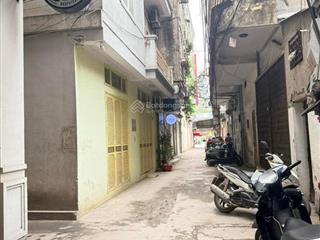 Bán nhà riêng, ô tô đỗ cửa phố xã đàn, 80m2, 3 tầng, mặt tiền 4.7m, 30m ra mặt phố.