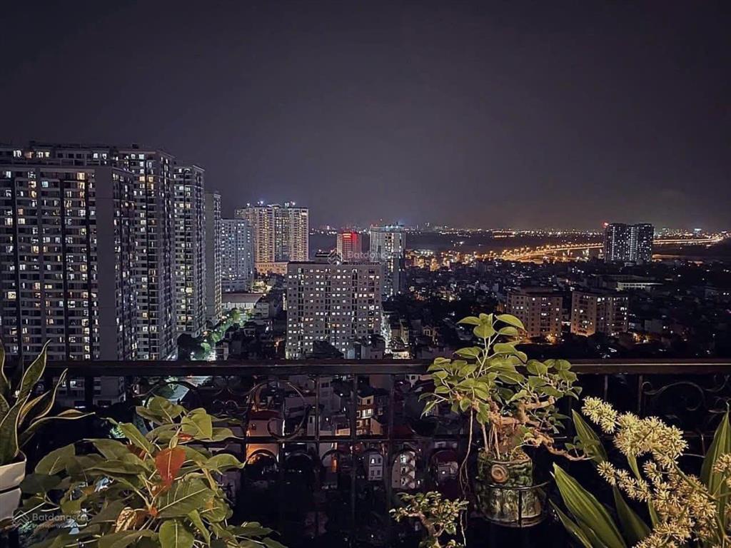 Chỉ 8 tỷ bán căn hộ 3 phòng ngủ view sông quý hiếm sunshine garden minh khai !!!