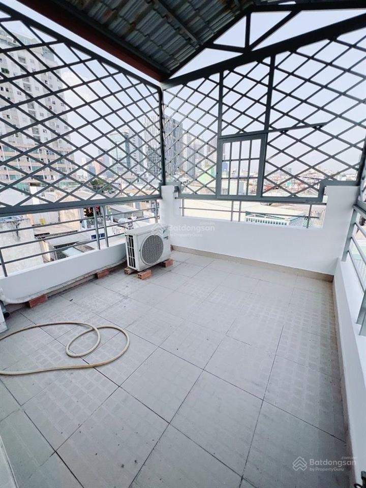 Bán nhà lô góc 2 mt, vip 5 tầng, đ. hoàng diệu, kế bên vĩnh khánh, tôn đản, gần đh nguyễn tất thành