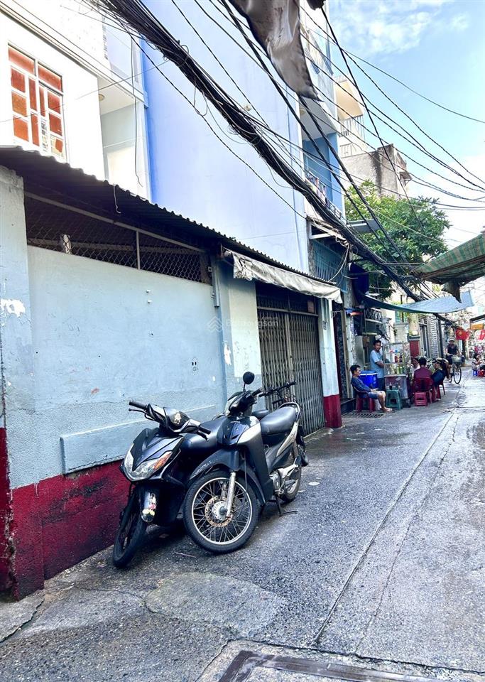 Bán nhà ngon mt hxh dt 61.8m2, chỉ 6.3t đ.đoàn văn bơ, gần chợ 200 đ.xóm chiếu tôn đản,2p qua q1