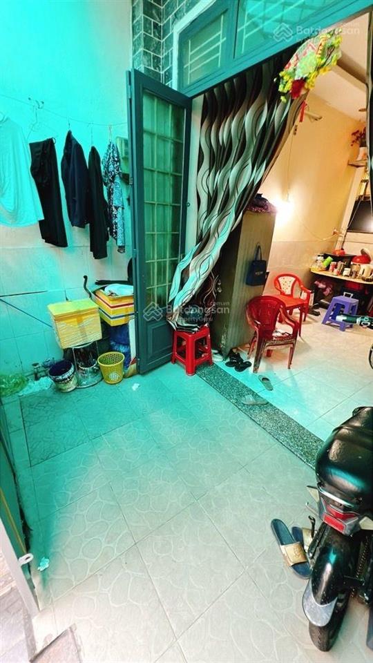 Bán nhà ngon đ.tôn đản, 50m2 chỉ 5.5t, gần chợ 200 đ.xóm chiếu 5p đến đh nguyễn tất thành kế q1.