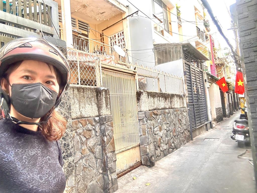 Bán nhà dt lớn 74 m2, ngang 5.7m, gần mt xe hơi đ. tôn đản  khánh hội, tôn thất thuyết, xóm chiếu.