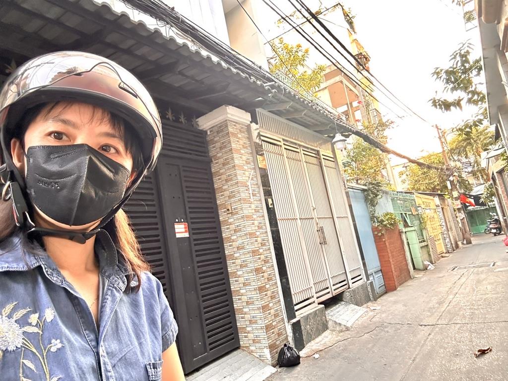 SIÊU PHẨM NHÀ PHỐ Q4- NGANG NỞ HẬU- DT 55M2 CHÀO CHỈ 6.1T- GẦN CHỢ 200 Đ.XÓM CHIẾU -