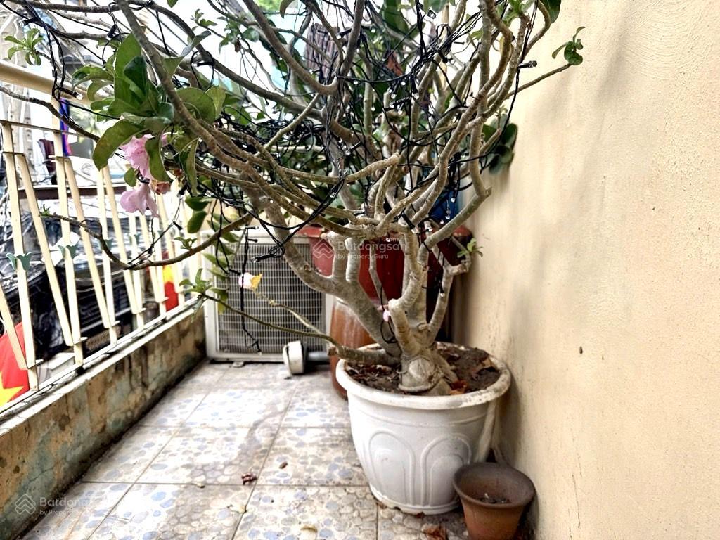 Nhà bán đ. tôn đản, ngang 3.8m với 49.1m2 chào chỉ 4.9t, ra khánh hội, hoàng diệu, nguyễn tất thành