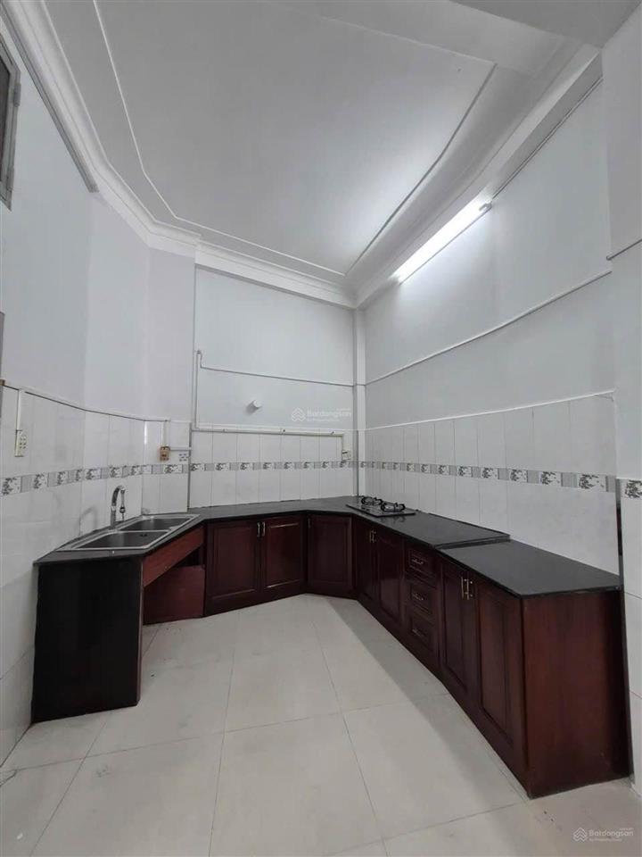Bán nhà đẹp 61m2, 5.2t, đ.bến vân đồn qua q1, q8 chỉ 2p gần đh nguyễn tất thành và phố nguyễn huệ