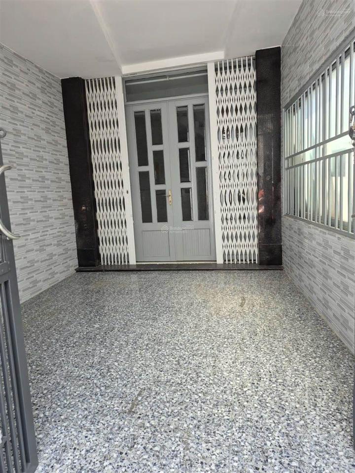 Bán nhà đẹp 61m2, 5.2t, đ.bến vân đồn qua q1, q8 chỉ 2p gần đh nguyễn tất thành và phố nguyễn huệ