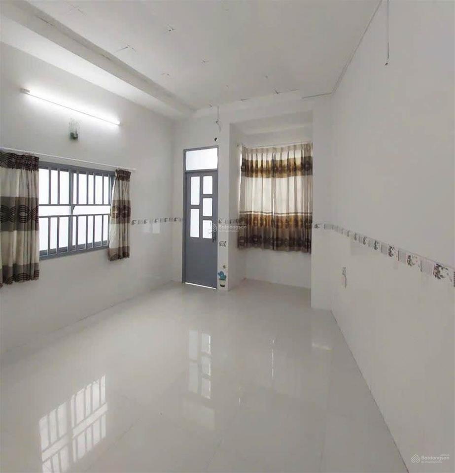 Bán nhà đẹp 61m2, 5.2t, đ.bến vân đồn qua q1, q8 chỉ 2p gần đh nguyễn tất thành và phố nguyễn huệ