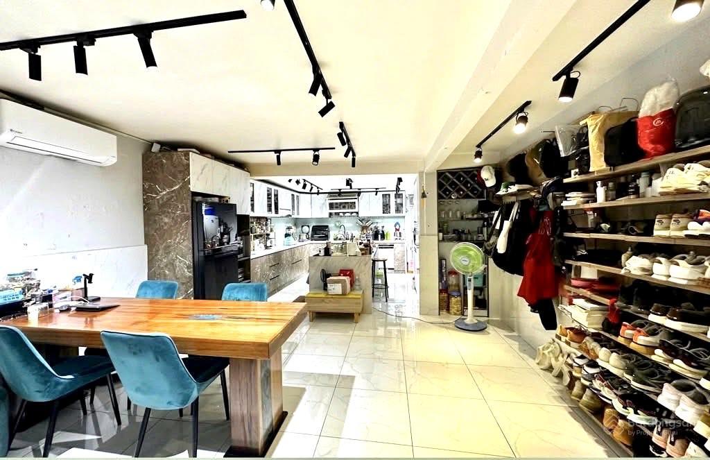 Bán siêu phẩm bến vân đồn, 73m2 chỉ hơn 8t, gần q8,q1, đi khánh hội, kế bên đh nguyễn tất thành.