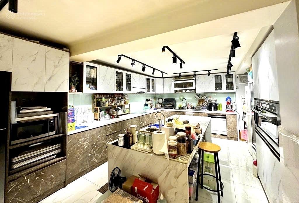 Bán siêu phẩm bến vân đồn, 73m2 chỉ hơn 8t, gần q8,q1, đi khánh hội, kế bên đh nguyễn tất thành.
