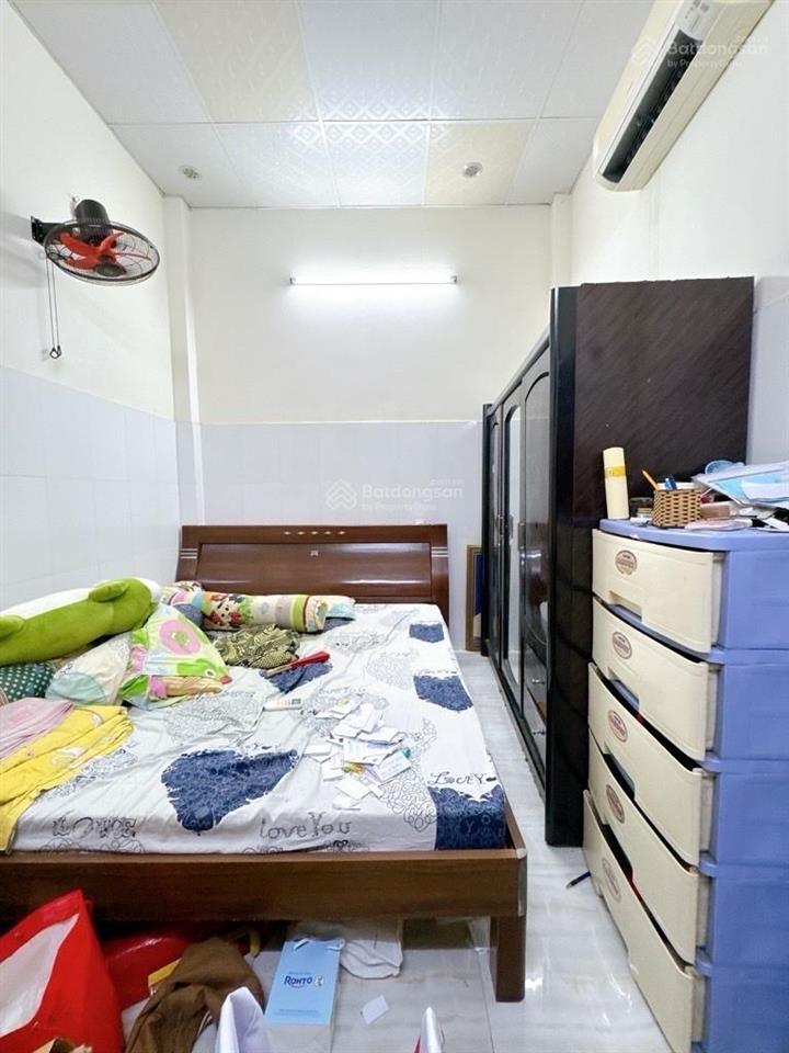 Bán nhà mặt tiền xe hơi đến cửa đ.đoàn văn bơ, dt 100m2 chào chỉ 8.7t ra tôn thất thuyết.