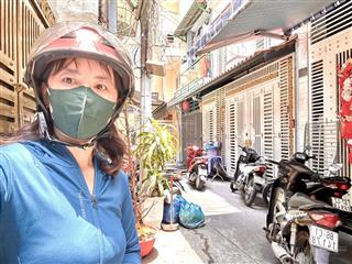Bán nhà đẹp ngay trường xóm chiếu đ.tôn đản, ngang 4.5m, gần đại hoc nguyễn tất thành.