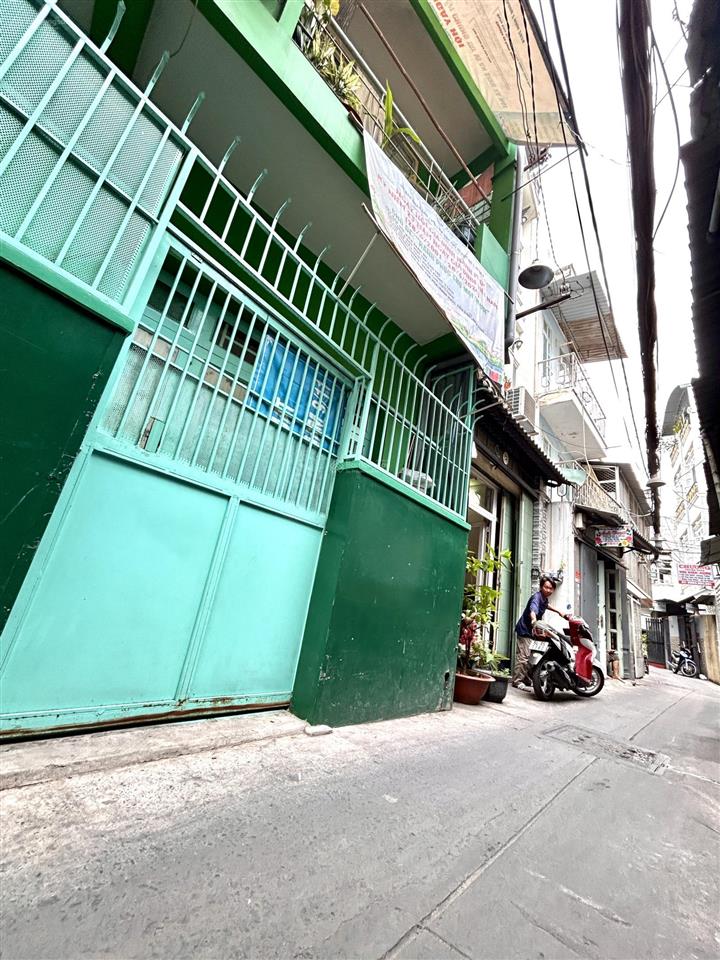 Bán nhà cách 10m ra mặt tiền xe hơi đ.khánh hội, đi tôn thất thuyết, hoàng diệu, bến vân đồn.