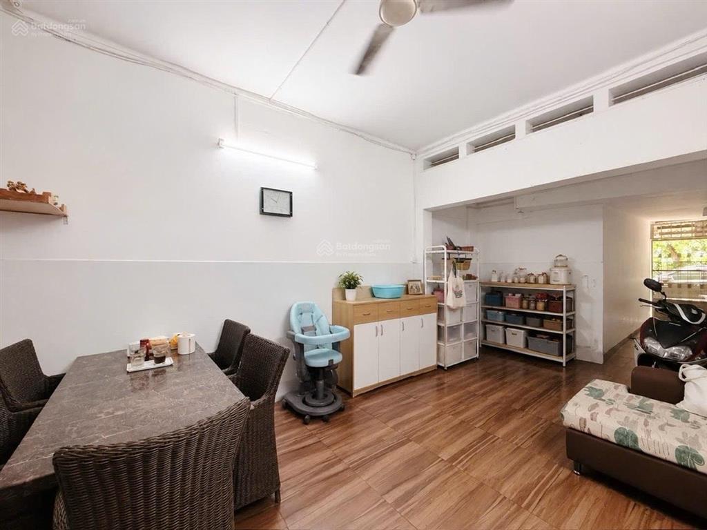 Bán nhà mặt tiền cư xá, xe hơi đậu cửa, 70 m2 chỉ 9.5t, giáp q1 gần ngay hoàng diệu, đoàn văn bơ