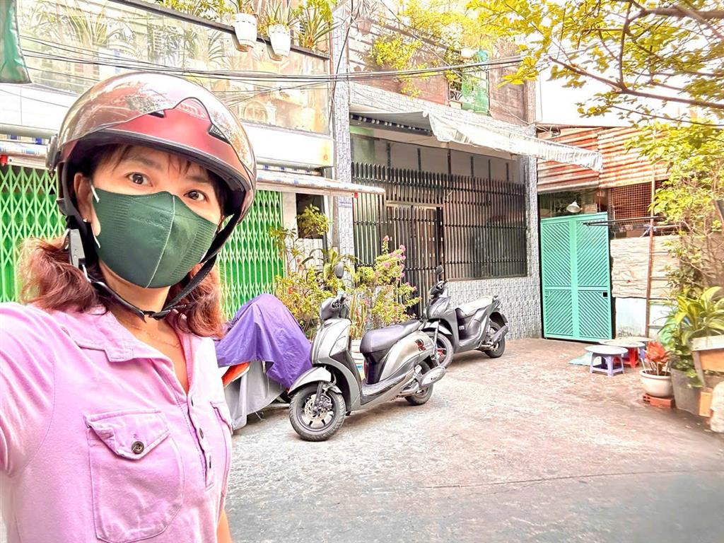 NHÀ  NGANG LỚN 4.5M2- GẦN CHỢ 200 Đ.XÓM CHIẾU- DT 48M2  CHỈ 5.95T TRÊN TRỤC Đ.ĐOÀN VĂN