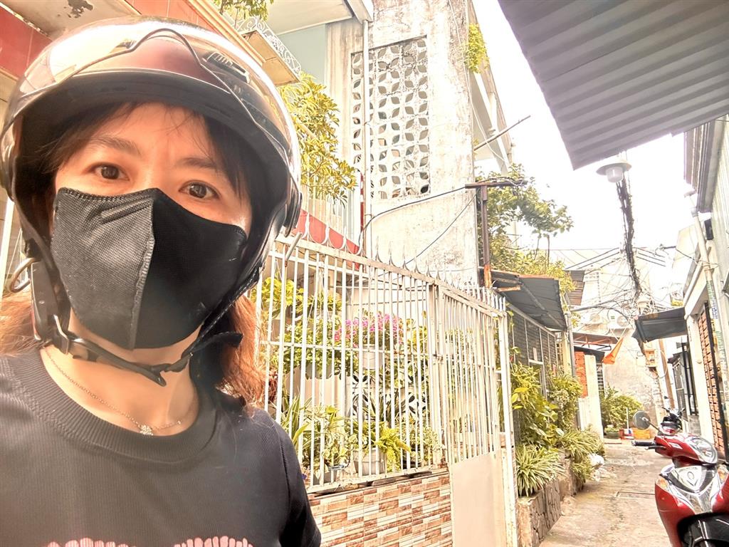 NHÀ BÁN CÁCH 50M RA MẶT TIỀN XE HƠI Đ,TÔN THẤT THUYẾT- NGANG LỚN 4.3M- LƯU THÔNG BẾN VÂN