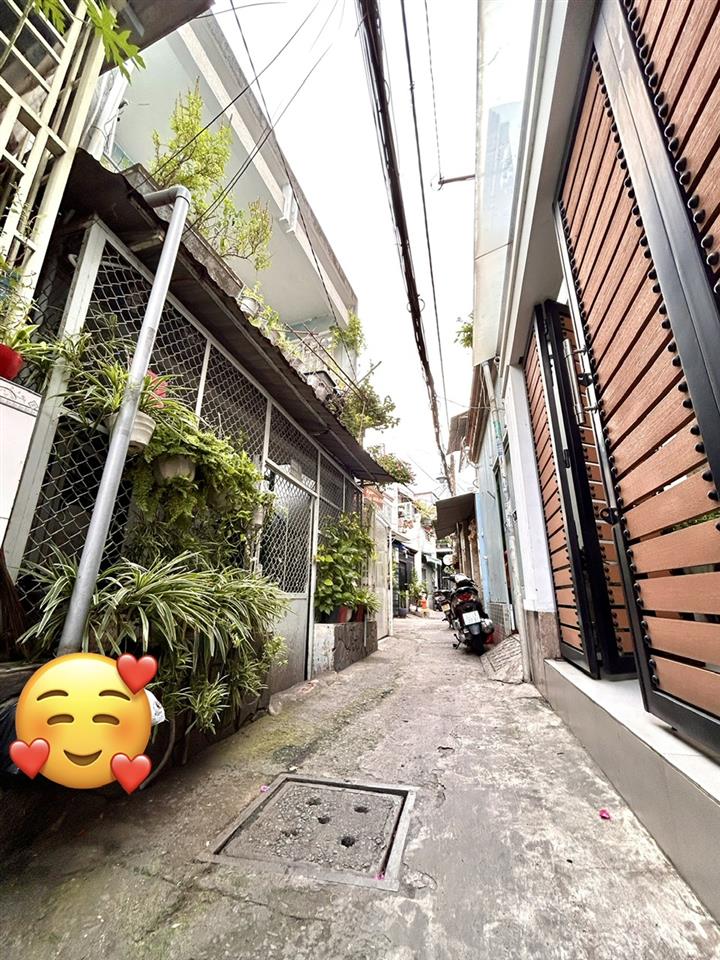 NHÀ BÁN CÁCH 50M RA MẶT TIỀN XE HƠI Đ,TÔN THẤT THUYẾT- NGANG LỚN 4.3M- LƯU THÔNG BẾN VÂN