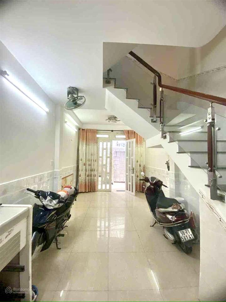 Siêu phẩm nhà đẹp 5 tầng đ.tôn thất thuyết, xe hơi đậu cách nhà 8m, đi vĩnh hội, khánh hội, tôn đản